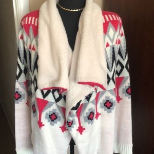 Soft drape front sweater jacket with geometric pattern in pink, black & grey